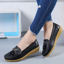 Load image into Gallery viewer, Women Flats Ballet Shoes Cut Out Leather Breathable Moccasins Women Boat Shoes Ballerina Ladies Casual Shoes