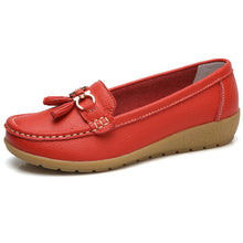 Load image into Gallery viewer, New Women Shoes Loafers  Female Moccasins Shoes Summer Genuine Leather Women Flats Slip On Women Loafers Flats Tassel Plus Size