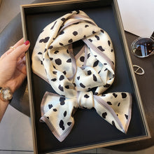 Load image into Gallery viewer, 2021 spring Korean version of all-match women scarf silk hand-feel double-sided printing scarf thin section scarf 15x150cm