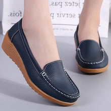 Load image into Gallery viewer, 2021 Women&#39;s Flats Genuine Leather Shoes Woman Casual Ladies Shoes Slip On Ballet Flats Women Walking Ladies Plus Size Moccains