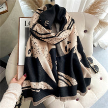 Load image into Gallery viewer, 2021 Women Winter Cashmere Pashmina Scarf Shawl Luxury Print Thick Warm Blanket Hijab Scarves Bufanda 180*65cm Headkerchief